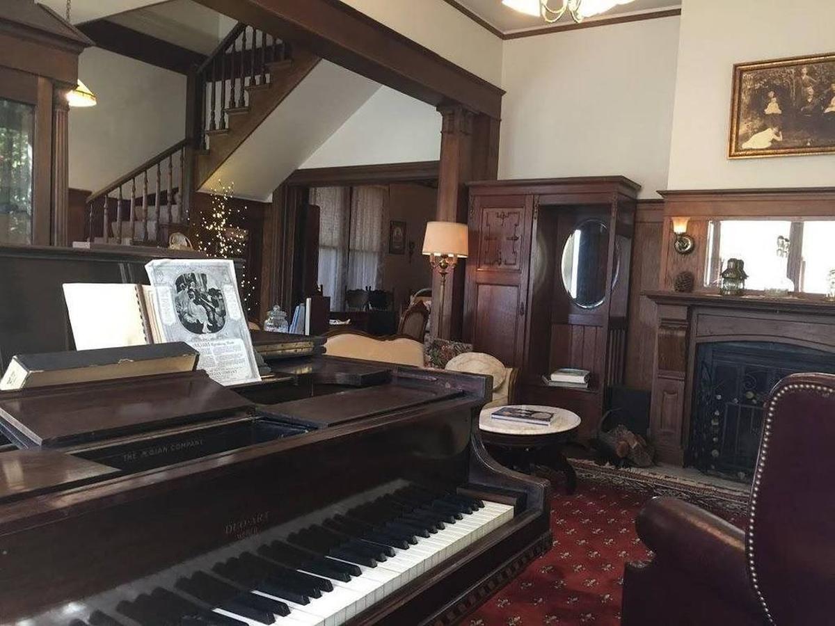 Bradford Place Inn Сонора Экстерьер фото